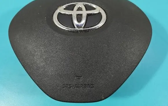 Toyota Aygo AB40 Steering wheel airbag 0589P1000106 IMPRK1542866