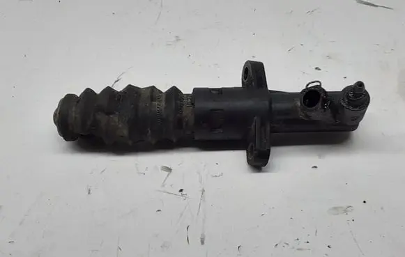 Citroen C4 I Picasso Clutch master cylinder 9637030980