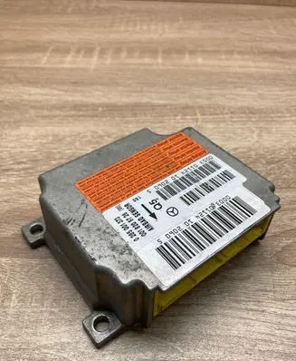 Mercedes-Benz C W203 Airbag control unit/module 0018209726 0285001373
