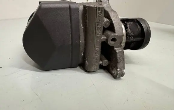 BMW 5 F10 F11 EGR valve P948300