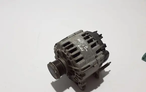 Skoda Superb B8 (3V) Generator/alternator 04L903023H
