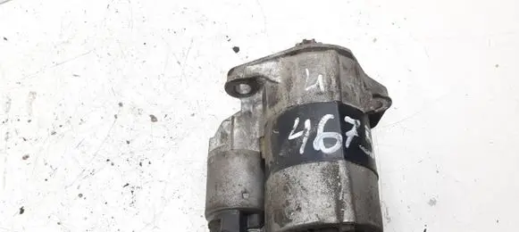 Volkswagen Golf V Starter motor 020911023S D7ES5 4675