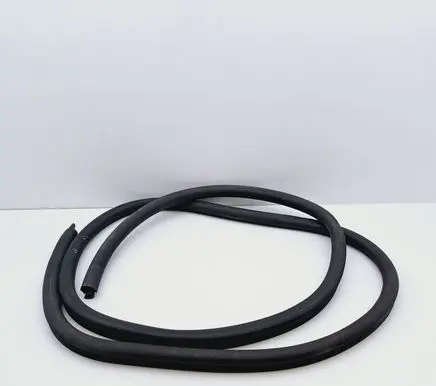 Volkswagen Golf VI Rubber seal rear door 1K5867911