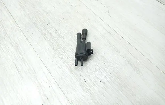 Mercedes-Benz C W204 Valve vacuum 0025401497 48B43625B00