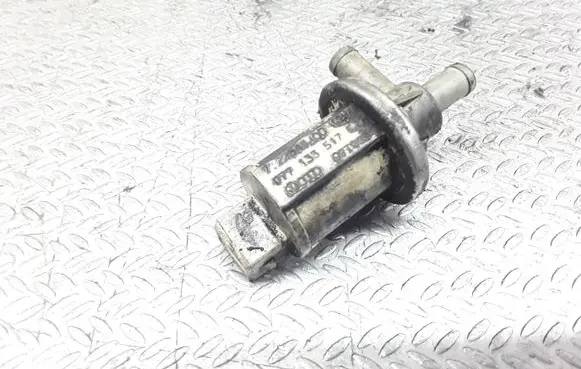 Audi A8 S8 D2 4D Turbo solenoid valve 077133517