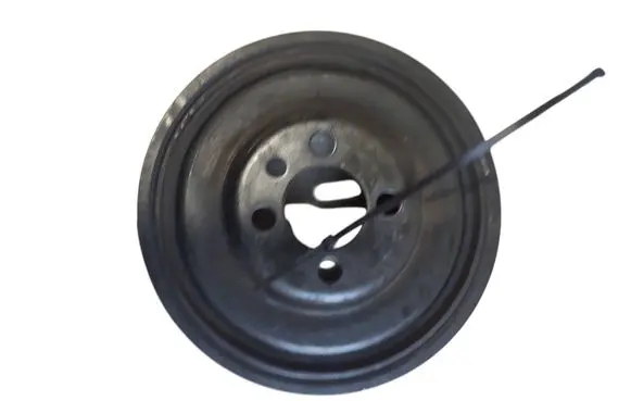 Volkswagen Golf VI Crankshaft pulley 038105243M