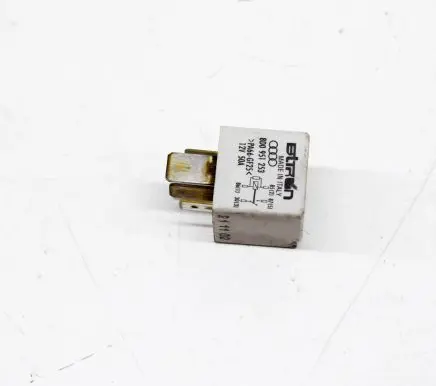 Audi A8 S8 D3 4E Other relay 8D0951253