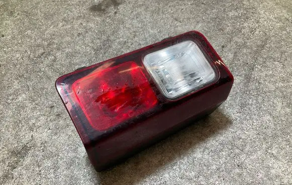 Opel Vivaro Rear fog light 265549398R