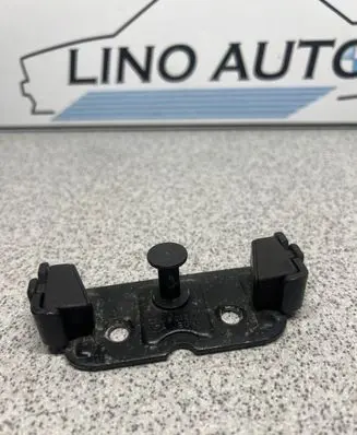 BMW 5 E60 E61 Loading door lock loop/hook striker 8203771