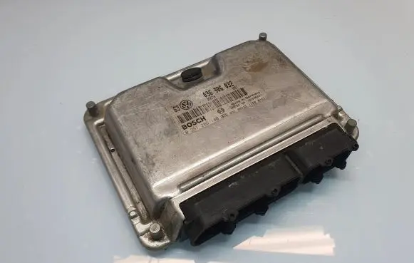 Volkswagen Golf IV Engine control unit/module 036906032 0261206140