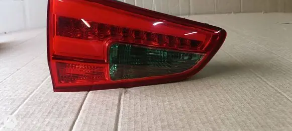 KIA Ceed Tailgate rear/tail lights 92403A23