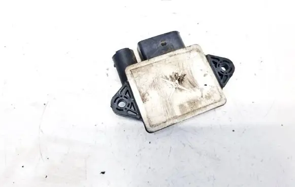 Mercedes-Benz ML W164 Glow plug pre-heat relay 0522140709