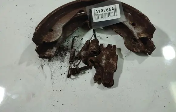 Volkswagen Touareg I Handbrake/parking brake pads 