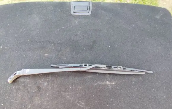 Mini One - Cooper R50 - 53 Front wiper blade arm 80005596