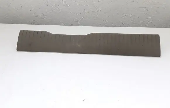 Jeep Grand Cherokee (WK) Front sill trim cover 5JQ20ZJ3AB 6112363
