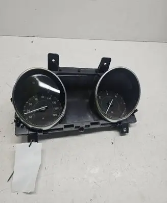 Speedometer (instrument cluster)