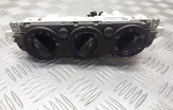 Ford Focus Interior fan control switch 3M5T-19980-AD