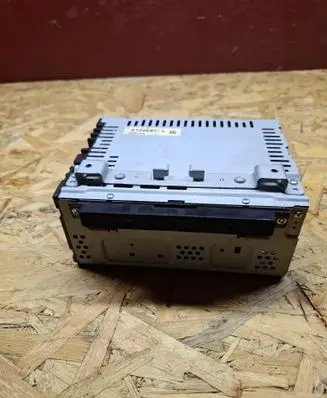 Ford Kuga I Radio/CD/DVD/GPS head unit CV4T19C107