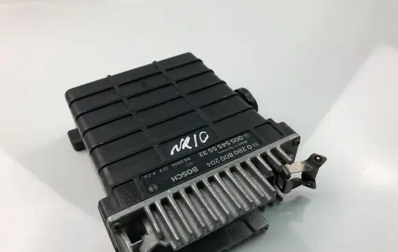 Mercedes-Benz E W124 Engine control unit/module 0280800204