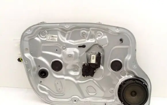 KIA Ceed Front door window regulator with motor 824701H020