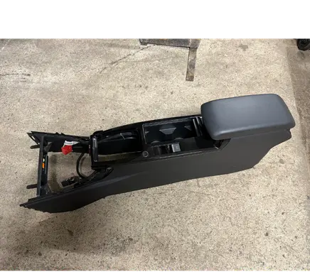 Citroen C4 III e-C4 Center console 9839827980