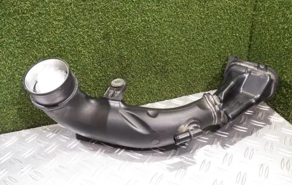 Opel Movano B Intercooler hose/pipe 8200858600 H8200987778