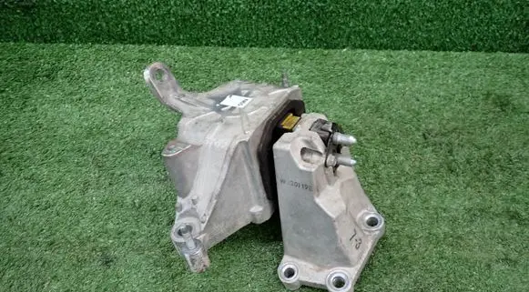 KIA Sportage Engine mount vacuum valve 
