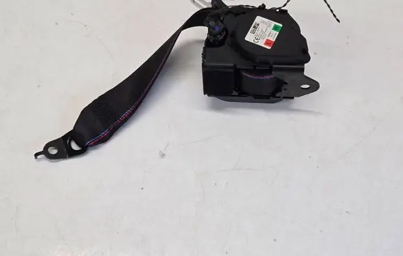 BMW 5 G30 G31 G38 Rear seatbelt 0000X0900V 632657800E L005356