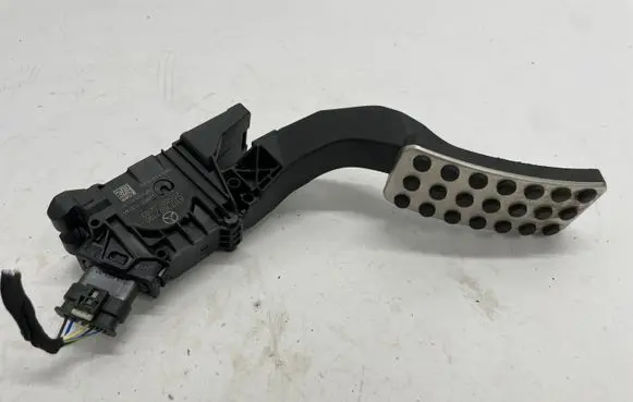Mercedes-Benz A W177 Accelerator throttle pedal A1773002100