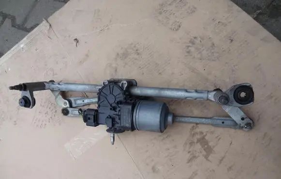 Volkswagen Polo V 6R Front wiper linkage and motor 6R1955023C