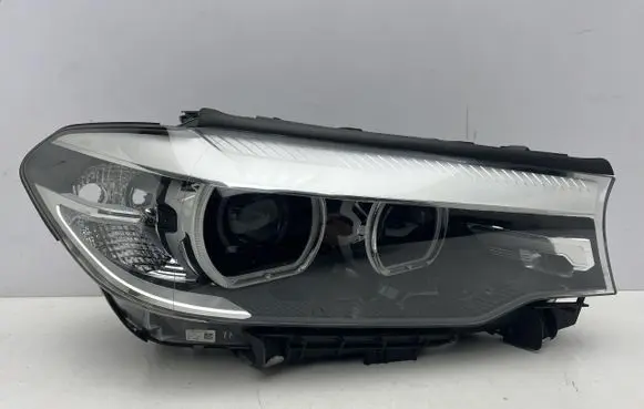 BMW 5 G30 G31 G38 Headlight/headlamp 7439188