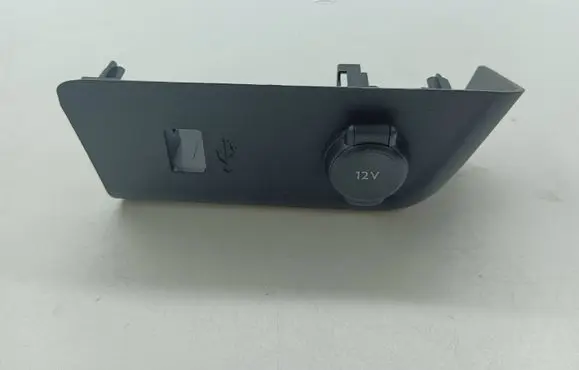 Opel Mokka B 12 V Socket (front) 460029937 9830788680 V9972