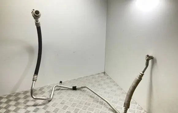 Audi Q3 8U Air conditioning (A/C) pipe/hose 8U0820743C