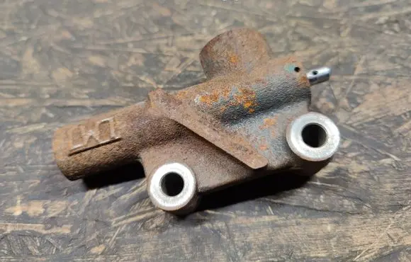Hyundai XG Generator/alternator belt tensioner