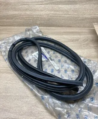 Hyundai Galloper Front door rubber seal HR533116LK