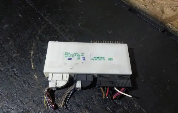 BMW 5 E39 Comfort/convenience module 8376694 61358376694