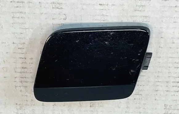 Volvo V60 Front tow hook cap/cover 31663578