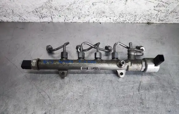 Mercedes-Benz E W212 Fuel main line pipe A6510700595