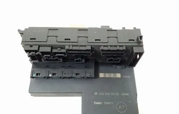 Mercedes-Benz E W210 Fuse module A0225455332