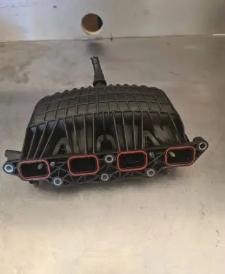 Volkswagen PASSAT B7 Intake manifold 03C129711AJ 23112009 ZSB709AQ