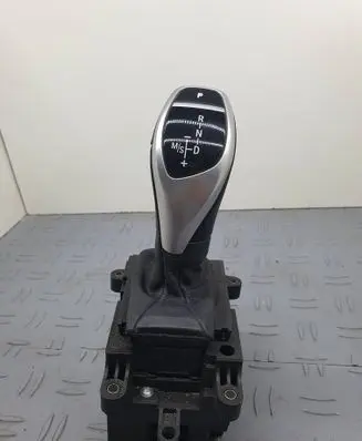 BMW 5 F10 F11 Gear shifter/selector 9239508 1002519602