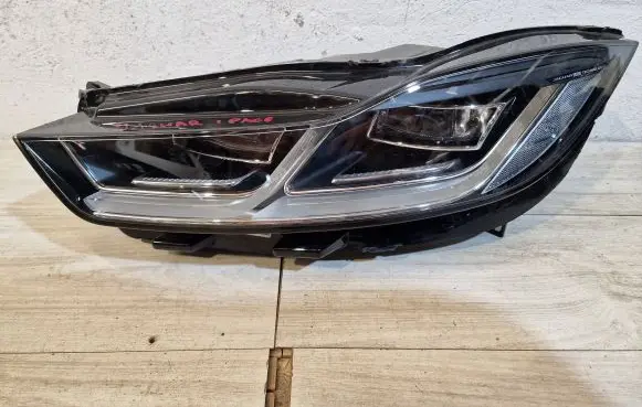 Jaguar I-Pace Headlight/headlamp M9d3-13w030-EB