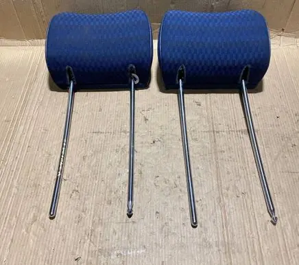 Mercedes-Benz 190 W201 Front seat headrest 