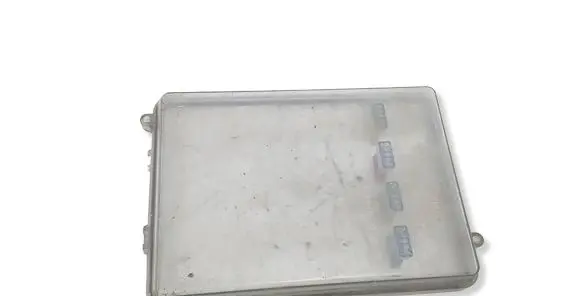 BMW 3 E30 Fuse box cover 61131368802