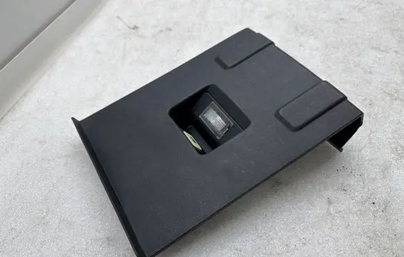 Tesla Model S Tailgate opening switch 100896800C 100896900B