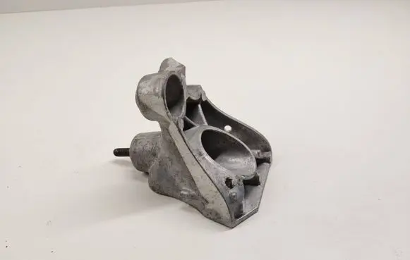 Volvo V60 Engine mounting bracket 32253993 46000 32253995