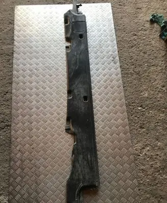 Volkswagen Touareg I Side bottom protection 7L0825212 7L0825272