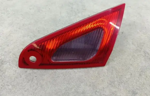 Mitsubishi Colt Tailgate rear/tail lights MN105622
