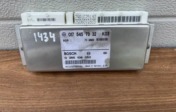 Mercedes-Benz E W210 ABS control unit/module 0175457332 0265109052