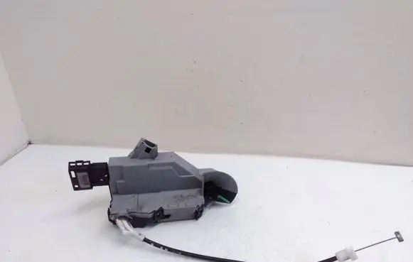 Citroen C5 Front door lock 154800875136